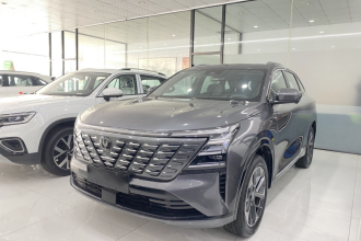 长安CS75 PLUS 2025款 第四代 1.5T 新蓝鲸 智慧尊享型