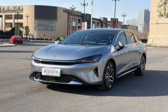 宝骏享境 2025款 插混 140km豪华版