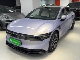 极氪007 2025款 四驱智驾版 75kWh