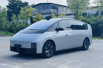 理想汽车 理想MEGA 2025款 Home 家庭特别版