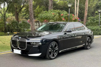 宝马7系 2023款 740Li 领先型 M运动套装