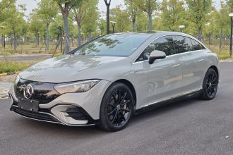 奔驰EQE 2022款 350 先锋版