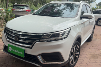 荣威RX3 2020款 1.6L 手动4G互联超爽精英版