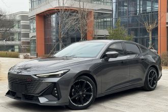 长安UNI-V 2022款 1.5T 尊贵型