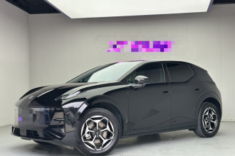 极氪X 2025款 五座后驱版