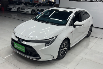 丰田 雷凌 2023款 智能电混双擎 1.8L 豪华版