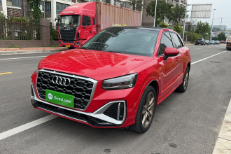 奥迪Q2L 2022款 35 TFSI 时尚动感型