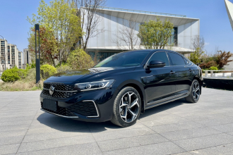 大众 帕萨特 2024款 380TSI 星空豪华版