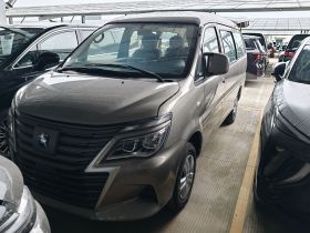 东风风行 菱智M5EV 2025款 420km纯电 城运版5座