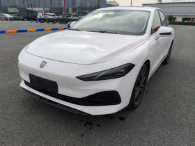 荣威D7 2023款 DMH 125km 超越版