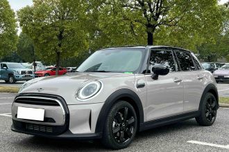 MINI 2023款 改款 1.5T COOPER 艺术家 五门版