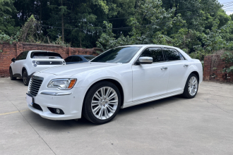 克莱斯勒300C(进口) 2014款 3.0L 卓越版