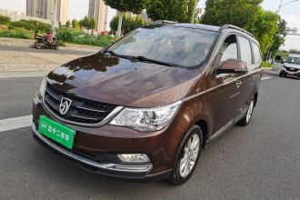 宝骏730 2016款 1.5L 手动舒适型 7座 国V
