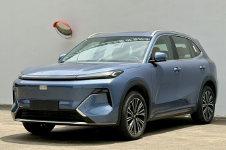 吉利银河 银河星舰7 EM-i 2025款 120km 领航版
