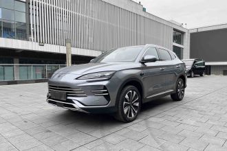 比亚迪 宋PLUS新能源 2025款 DM-i 智驾版 112KM 尊荣型