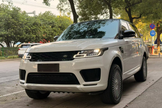 路虎 揽胜运动版 2022款 3.0 L6 耀黑版
