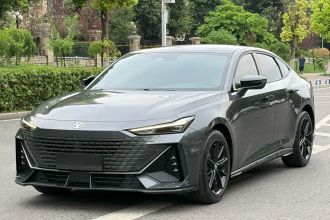 长安UNI-V 2023款 1.5T 尊贵型