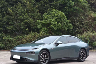 小鹏P7 2023款 P7i 702 Max