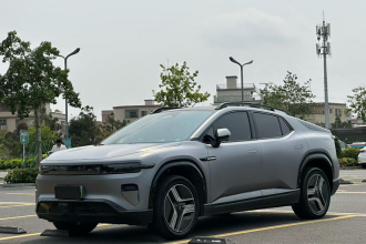 长安启源E07 2025款 纯电 四驱 90kWh Ultra高性能版