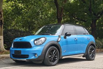 MINI Countryman 2016款 1.6T COOPER ALL4 Fun装备控