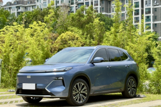 吉利银河 银河星舰7 EM-i 2025款 120km 领航版