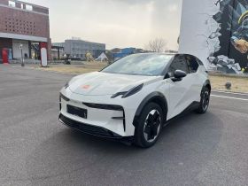 极氪X 2023款 后驱ME版 5座