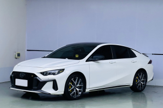 广汽传祺 影豹 2021款 270T DCT J15版