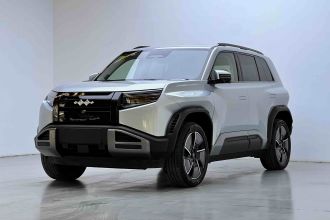 方程豹 钛3 2025款 501KM 四驱Ultra版