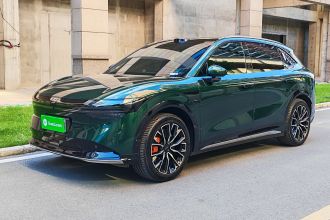 极氪7X 2025款 75kWh 后驱智驾版