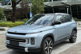 吉利汽车 吉利icon 2023款 1.5TD 巧克力醇巧版