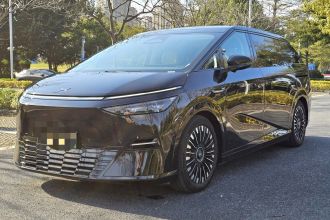 小鹏X9 2025款 740超长续航 Max