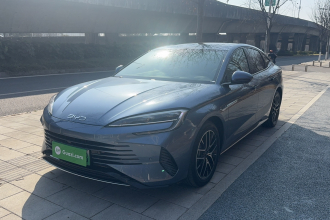 比亚迪 海豹 2023款 DM-i 1.5T 121km 旗舰型