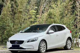 沃尔沃V40  T4 智雅版