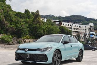 大众 帕萨特 2025款 Pro 380TSI 星空龙尊版