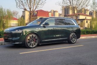 鸿蒙智行 问界M9 2024款 增程 Ultra版 52kWh 5座版