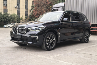 宝马X5 2022款 xDrive 30Li 尊享型M运动套装