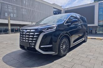 腾势D9 2024款 DM-i 980 四驱尊荣型