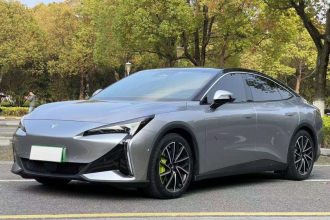 ARCFOX极狐 极狐 阿尔法S5 2024款 560MAX 185kW