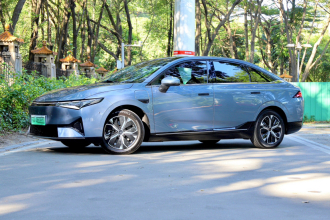 小鹏P5 2022款 550E
