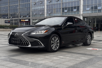 雷克萨斯ES 2022款 300h 卓越版
