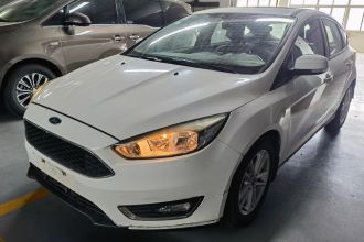 福特 福克斯 2015款 两厢 1.6L 自动风尚型