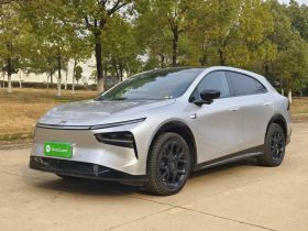 小鹏G7 2025款 702 超长续航 Max