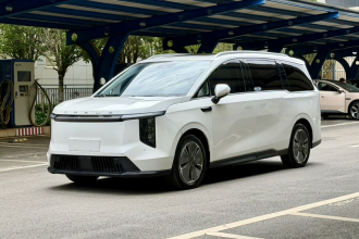 上汽大通MAXUS 大家7 2024款 605km 高山加长续航版 七座