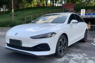荣威D7 2023款 DMH 125km 卓越版
