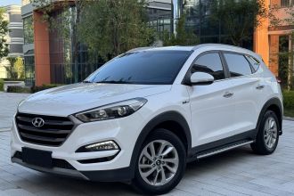现代 途胜 2015款 1.6T 双离合两驱智能型