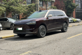 鸿蒙智行 问界M9 2025款 纯电 Ultra版 100kWh 6座版 (192线激光雷达）