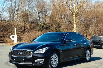 英菲尼迪Q70 2019款 Q70L 2.0T 精英版 PLUS