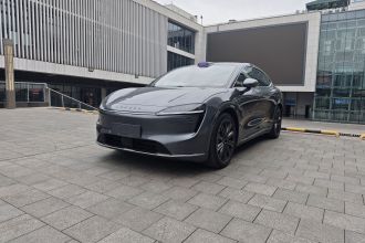 鸿蒙智行 智界R7 2025款 增程 251km Max