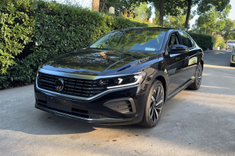 大众 帕萨特 2026款 出众款 380TSI 龙腾版