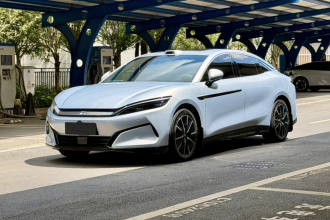 比亚迪 汉L 2025款 EV 701KM激光雷达旗舰型